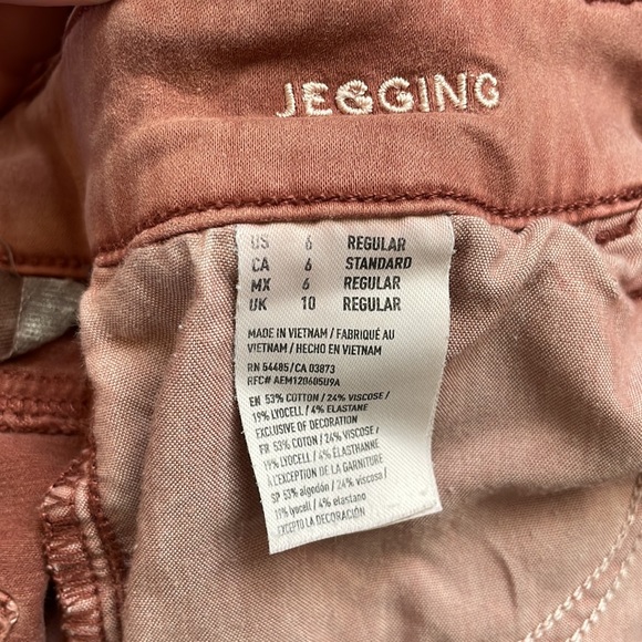 American Eagle Red Jegging - Picture 3 of 3